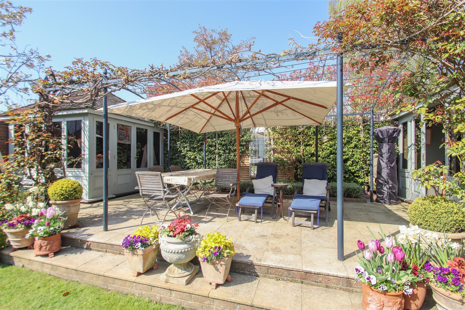 Appointmoor Marine Parade, LeighOnSea